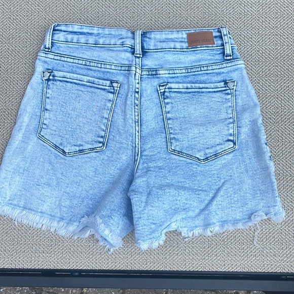 Womens denim American 🇺🇸 shorts size s - Picture 2 of 4